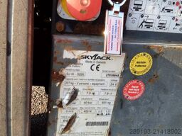 Skyjack SJ III 3226 Elektro 9,90m