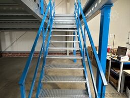 5x10m Lagerbühne , Belastung : 500kg/qm Unterkante: 2,5m , ca. 50qm Systembühne