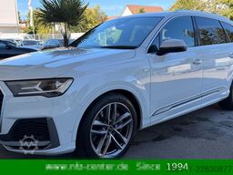 AUDI Q7 55 TFSI e quattro S line HeadUp/Massage/AHK