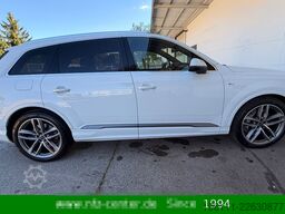 AUDI Q7 55 TFSI e quattro S line HeadUp/Massage/AHK