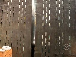 SQUADRE IN GHISA 1800 X 1900 X H 4000 MM