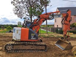 Hitachi ZX135US