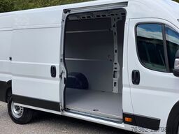 Peugeot Boxer Kasten 435 L4H2  180 AUT/NAvi/PDC