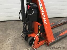 TOYOTA / BT HTH 10 E