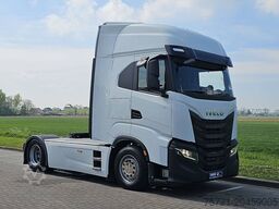 IVECO S-WAY AS440S48 NAVI FRIDGE SKIRTS