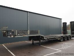 Nooteboom Semi low loader trailer