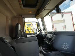 DAF CF 400 open box with Palfinger PK 17502 crane