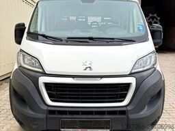 PEUGEOT Boxer Doka Pritsche / 1. Hand / Klima