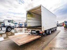 RENAULT MIDLUM 220 (16T)+ DHOLLANDIA 2T.