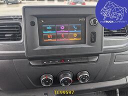 Renault Master 2.3 DCI KOFFER MET LAADBRUG