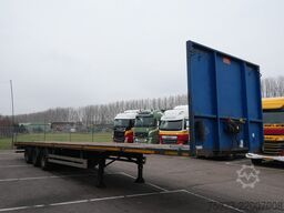 Pacton 3 axle Flatbed trailer with twistlocks