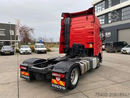 Volvo FH 13.420 Globetrotter / Mega / 2x Tank