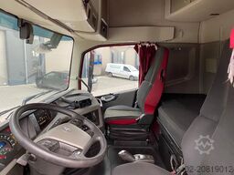 Volvo FH 13.420 Globetrotter / Mega / 2x Tank