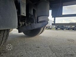 JUMBO DO 300 S/   2 X STEERING /BPW DRUM / DOUBLE TIR...