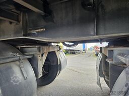 JUMBO DO 300 S/   2 X STEERING /BPW DRUM / DOUBLE TIR...