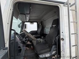 MAN TGL 10.180 Hangend Vlees / Railles de Viande / ...