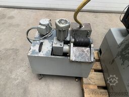 Burdett No 70 - 18
