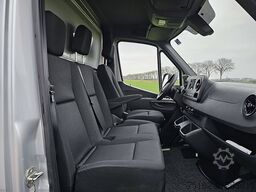 MERCEDES-BENZ SPRINTER 317 Bakwagen Laadklep!