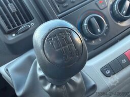 PEUGEOT Boxer 3.0 HDiF Maxi Klima Ahk Motor in Notlauf