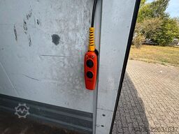 IVECO Daily 70C18 Hi-Matic Koffer mit Ladebordwand