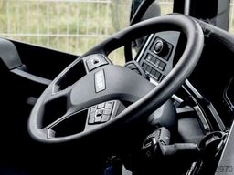 DAF XD 450 FAN 6X2 Pritsche Kran HMF