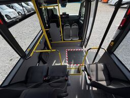 MERCEDES-BENZ Sprinter 16+27 Mittelniederflur Linien Rollstuhl