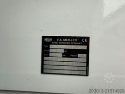 MERCEDES-BENZ AROCS 3548 8x4 Euro 6 Meiller Kipper Bordmatik