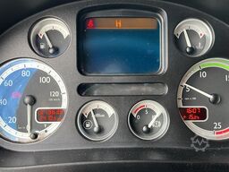 DAF XF 105.460 (TRES PROPRE / BONNE ETAT / AIRCO / ...
