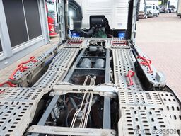 Volvo FM 330 5 car transporter KASSBOHRER, 4x2