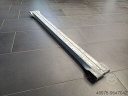 für 1.100 mm Ständertiefe/ Traversenauflage: 50 mm