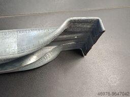 für 1.100 mm Ständertiefe/ Traversenauflage: 50 mm