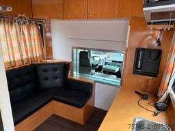 MAN L2000   3-4 Pferde Wohnung Dusche