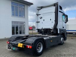 MERCEDES-BENZ Actros 1843 LS_ StreamSpace_ Retarder_ 2x Tank