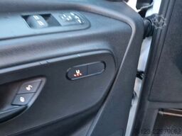 MERCEDES-BENZ 519  Allrad 4 x 4  20 / 23 Sitzer schnelle Liefe