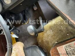 MAN F8 Winterdienst Räumschild