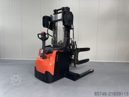 TOYOTA SWE 140 S - with PALLETCHANGER !!