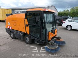 Johnston CN200 Sweeper