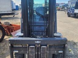 Toyota 52-8FDF30 nur 871 Stunden