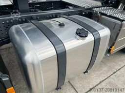 Mercedes-Benz Actros 3348 S 6x4 Tractor Head