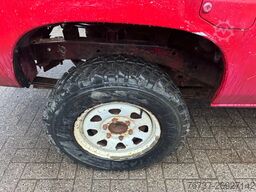 Nissan KING CAB **4X4-2500DIESEL**