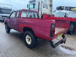 Nissan KING CAB **4X4-2500DIESEL**