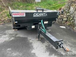 Gigant Wheel Machine Trailer