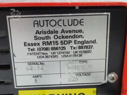 Autoclude Model V
