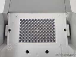 Applied Biosystems 2720 Thermal Cycler