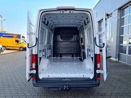 VW Crafter 35 Kasten MR L3H3 AG 4MOTION AHK LED PDC