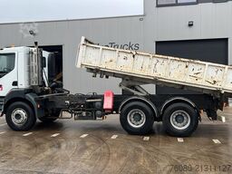 Renault KERAX 420 (BOITE MANUELLE / LAMES / BIG AXLE / ...