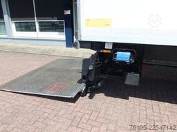 DAF LF 290 Koel/Vries Carrier + B.A.R. 2.000 kg Klep