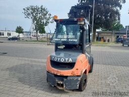 Toyota 02-8FDF 30