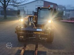 JCB 525-60