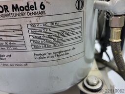 Jun-Air Model 6 mobiel